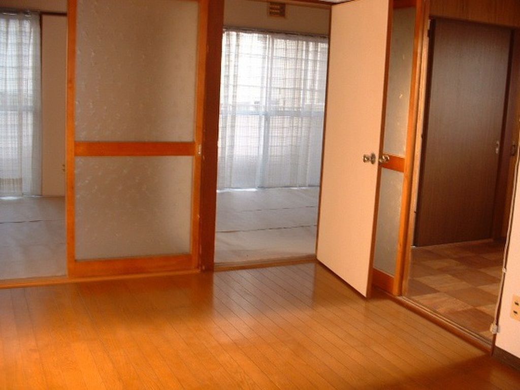 (2/17) 居室・リビング (2/17) 居室・リビング