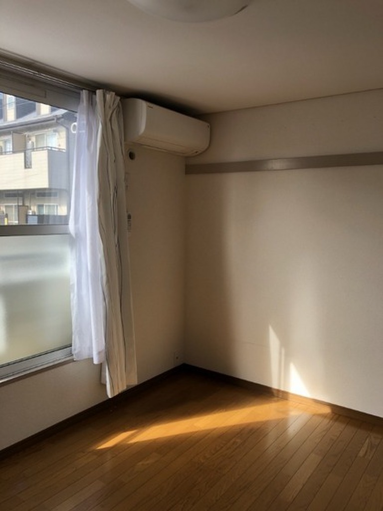 (2/18) 居室・リビング (2/18) 居室・リビング