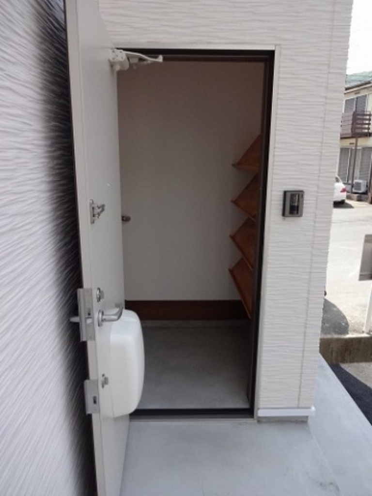 (9/23) 玄関 (9/23) 玄関