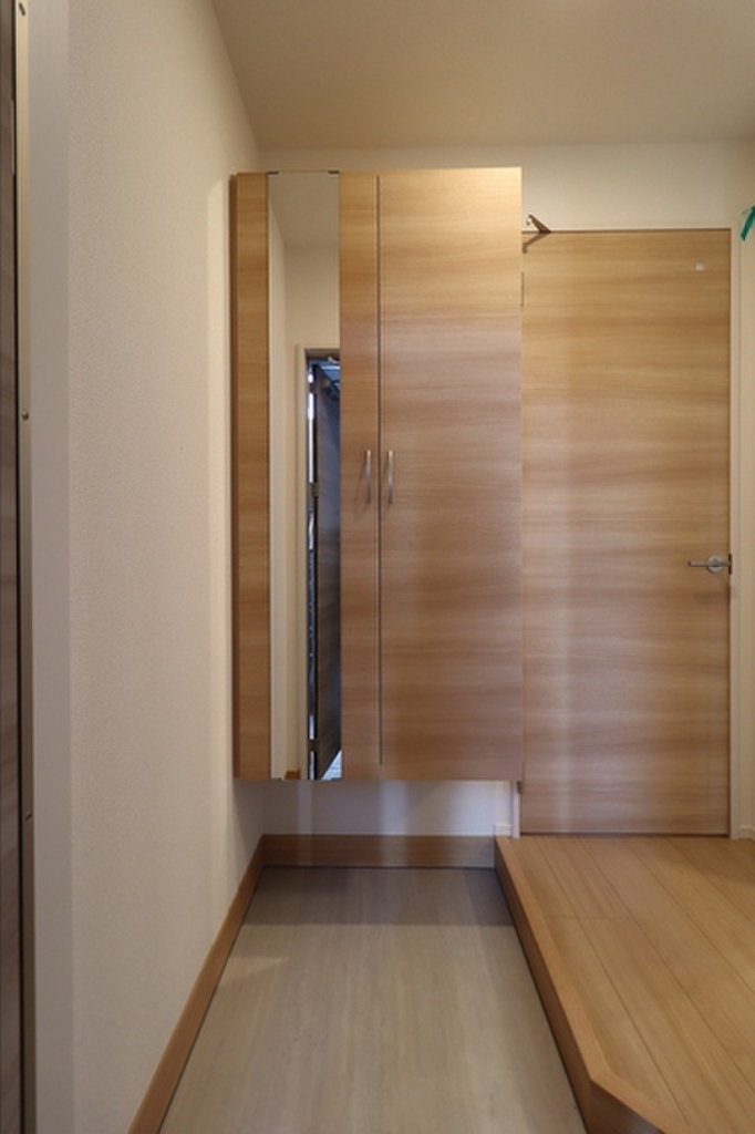 (12/20) 玄関 (12/20) 玄関