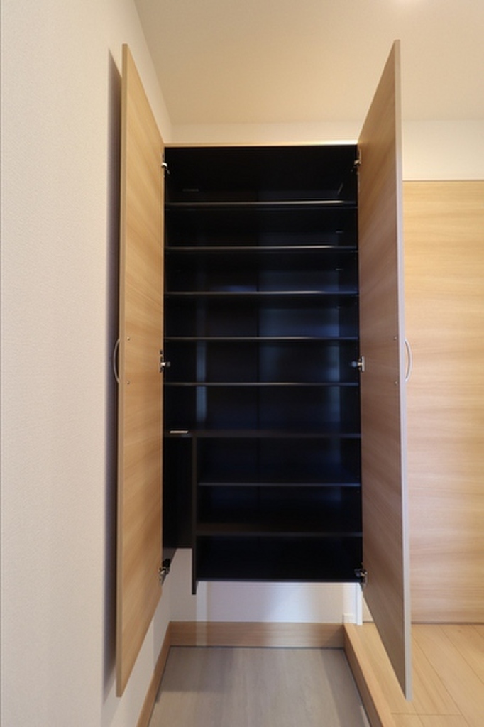 (16/20) 玄関 (16/20) 玄関