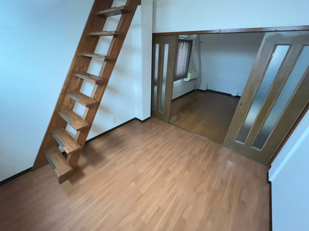 (2/20) 居室・リビング (2/20) 居室・リビング