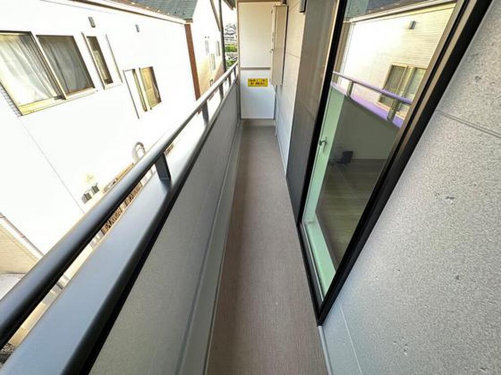 (11/18) バルコニー (11/18) バルコニー