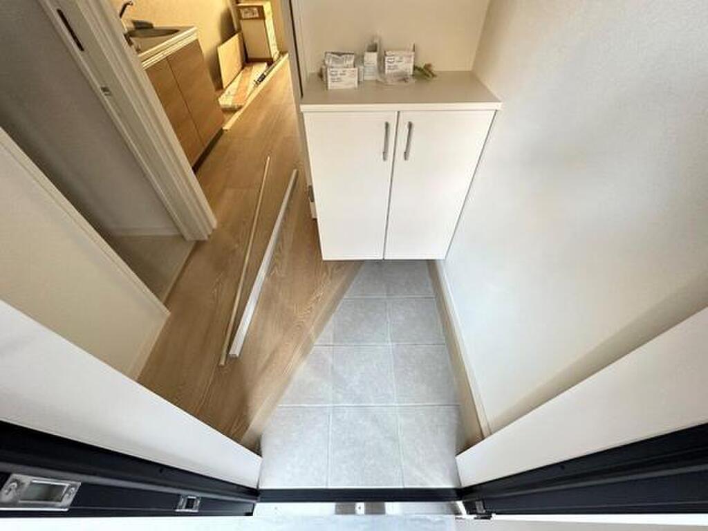 (12/18) 玄関 (12/18) 玄関