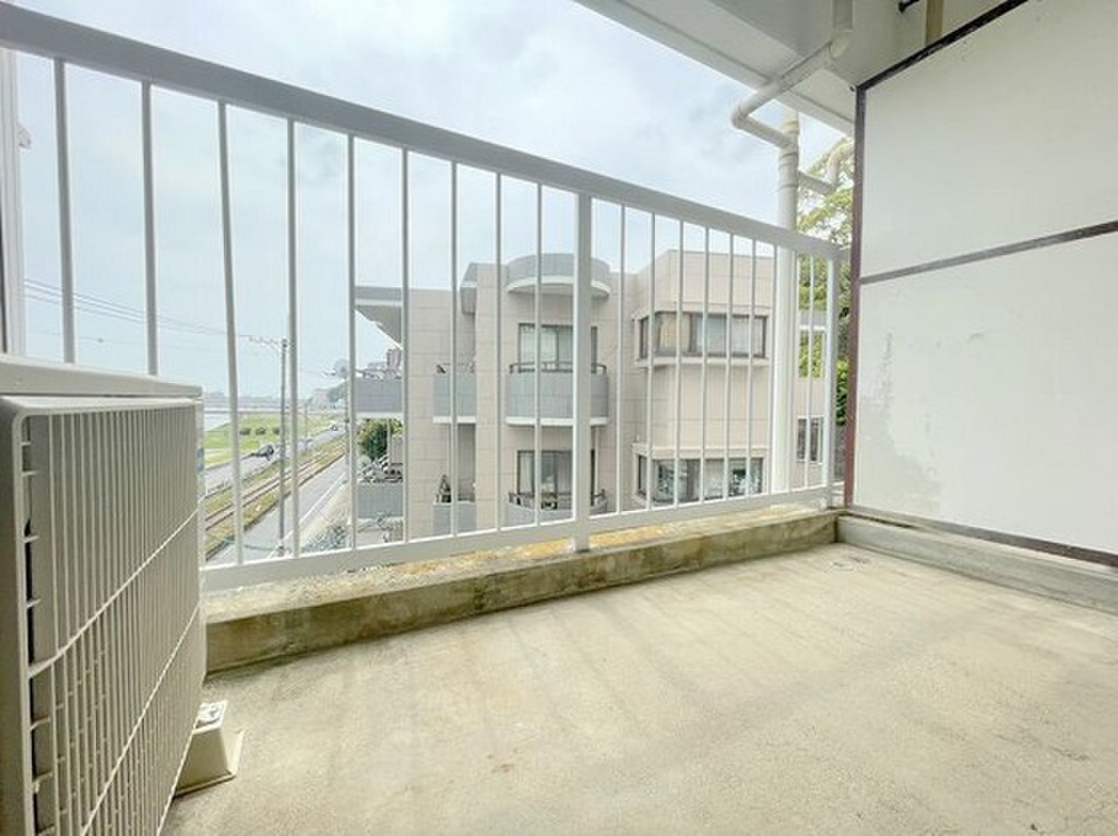 (7/19) バルコニー