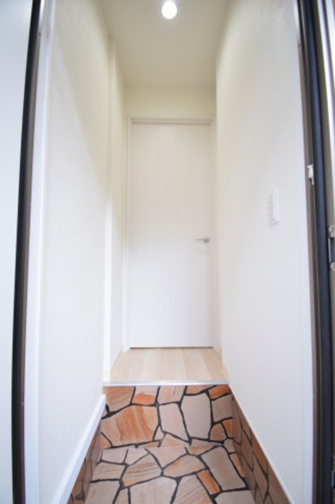 (12/19) 玄関 (12/19) 玄関