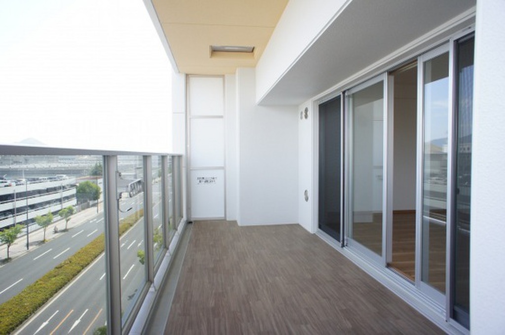 (10/24) バルコニー (10/24) バルコニー