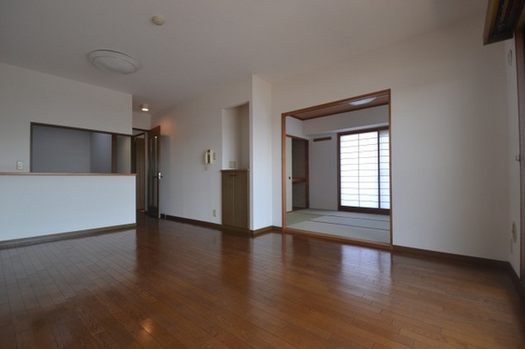 (2/17) 居室・リビング (2/17) 居室・リビング