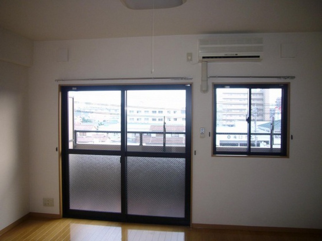 (2/20) 居室・リビング (2/20) 居室・リビング