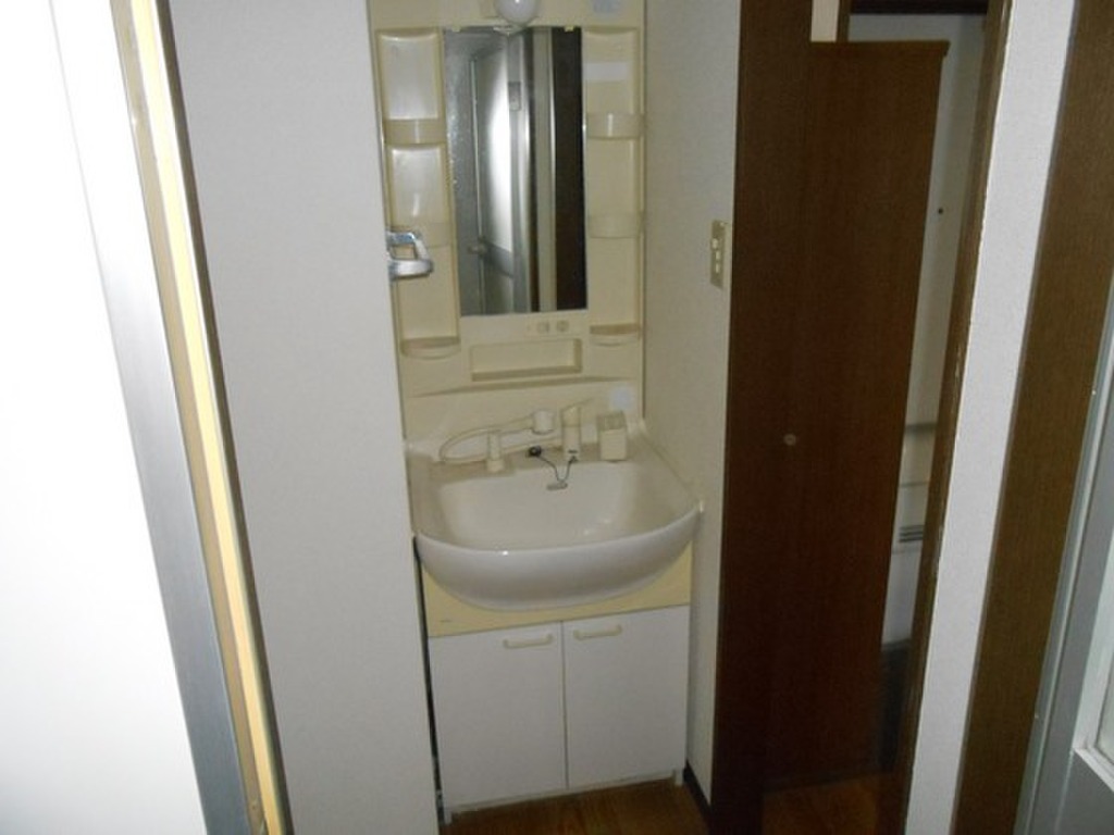 (8/18) 洗面所 (8/18) 洗面所