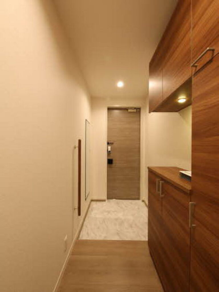 (8/23) 玄関 (8/23) 玄関