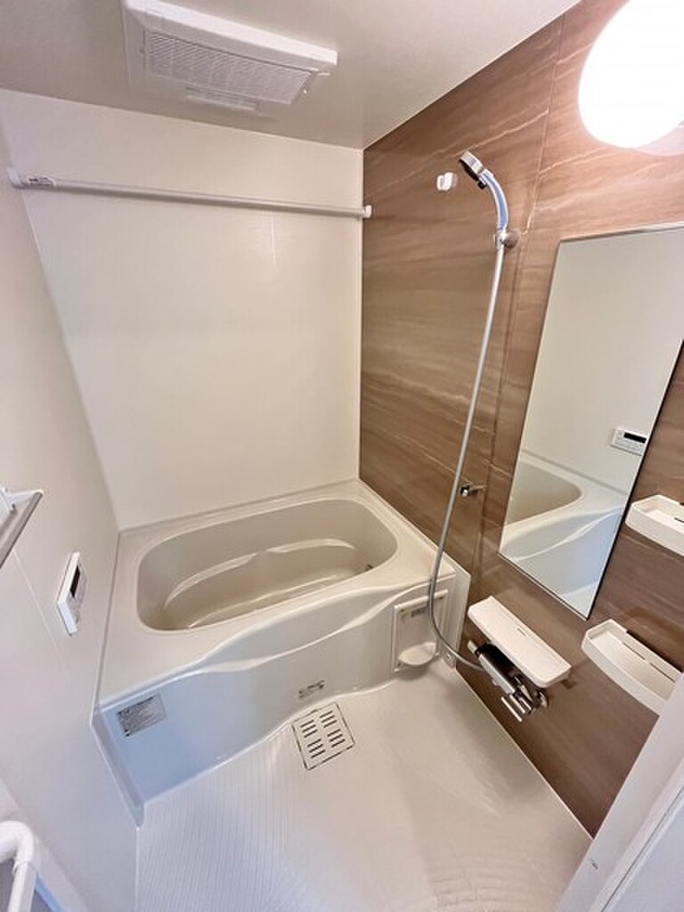 (14/25) バス (14/25) バス