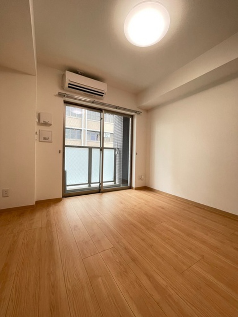 (2/16) 居室・リビング (2/16) 居室・リビング