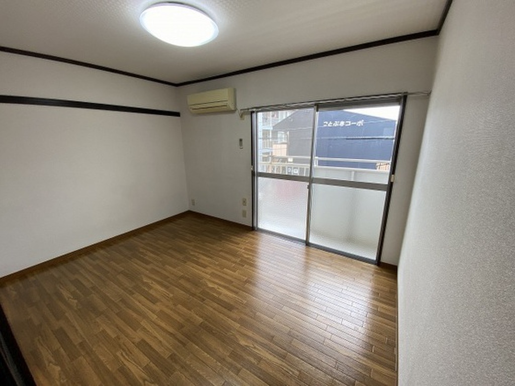 (2/14) バルコニー