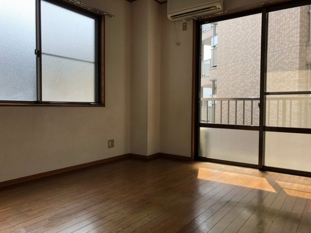 (2/25) 居室・リビング (2/25) 居室・リビング