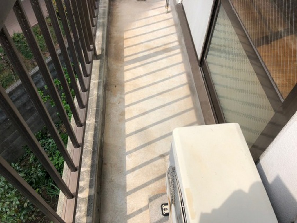 (6/25) バルコニー (6/25) バルコニー