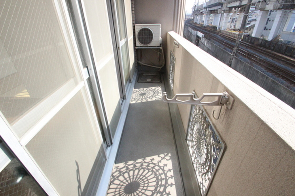 (10/25) バルコニー