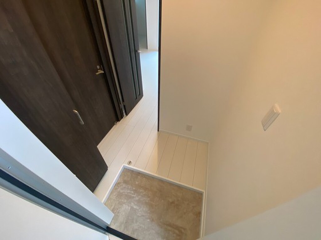 (7/22) 玄関 (7/22) 玄関