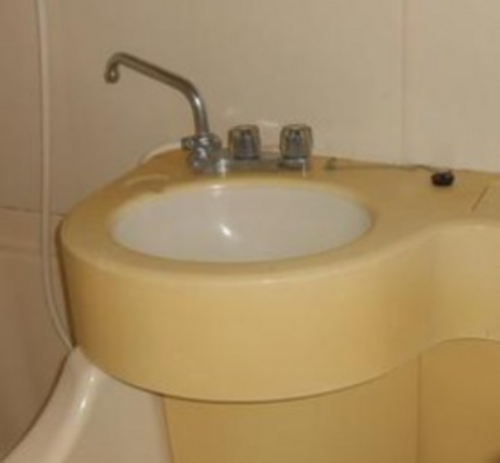 (13/16) 洗面所 (13/16) 洗面所