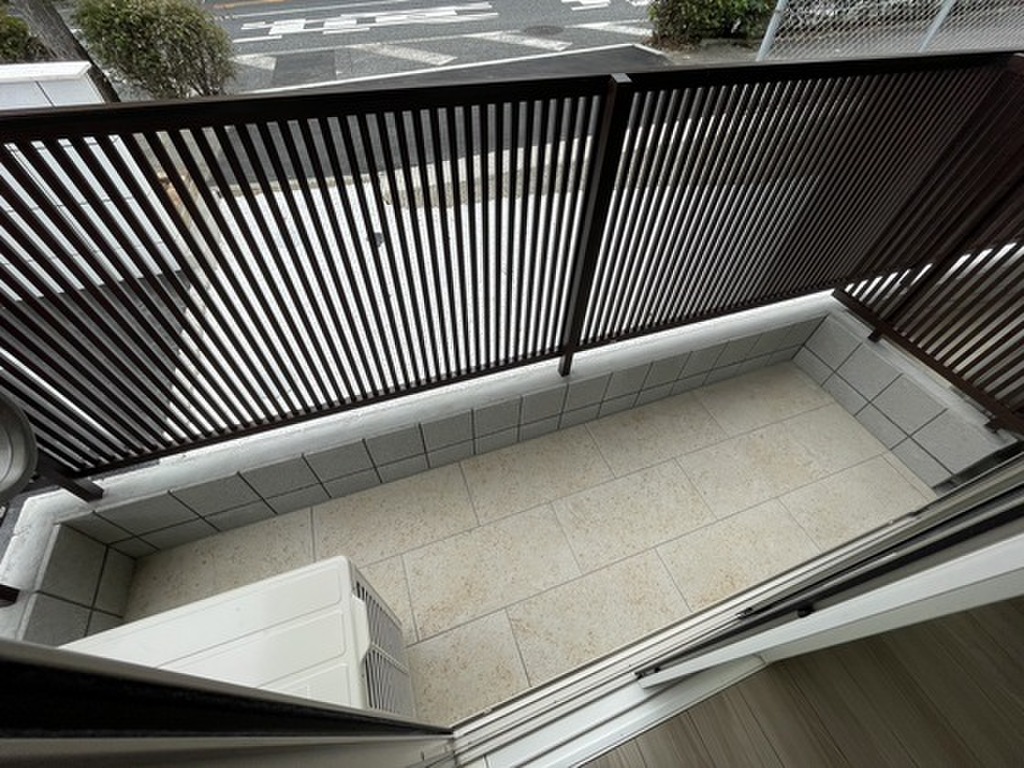 (8/23) バルコニー