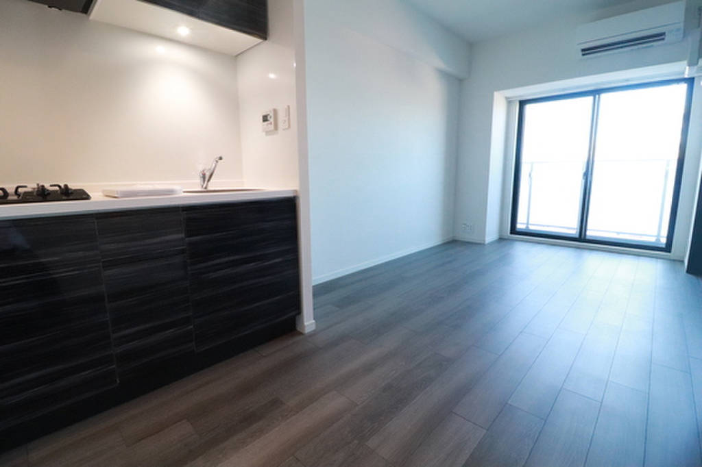 (2/24) 居室・リビング (2/24) 居室・リビング