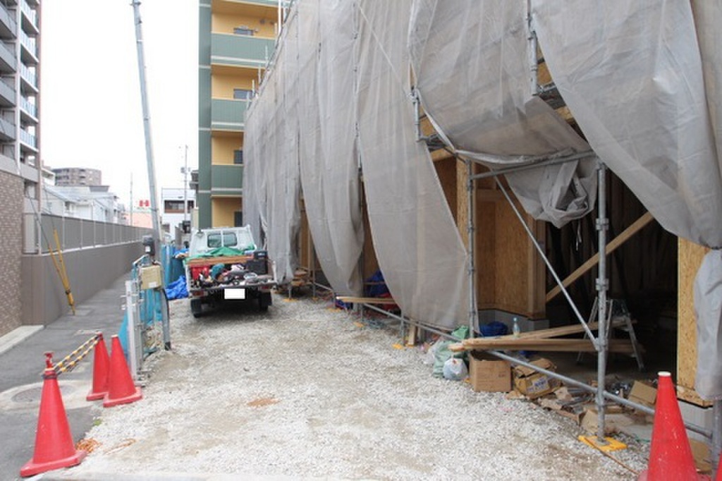 (8/15) 玄関 (8/15) 玄関