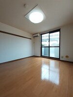 ウエスト・リバ-