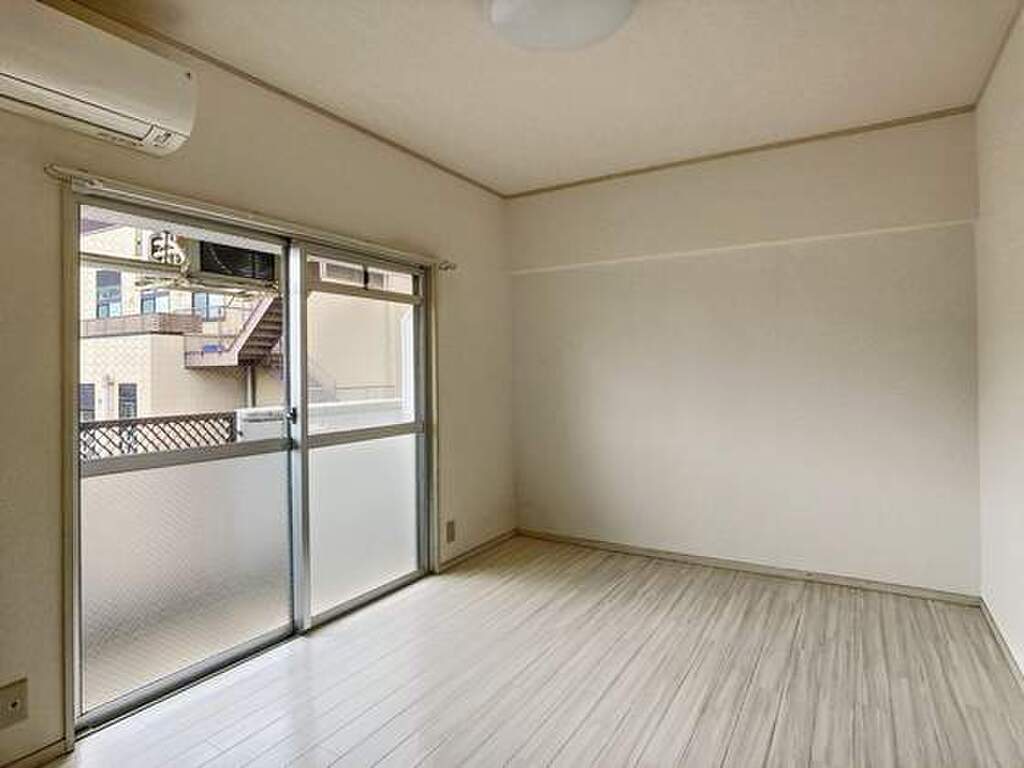 (2/25) 居室・リビング (2/25) 居室・リビング