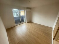 グリシーヌ串戸