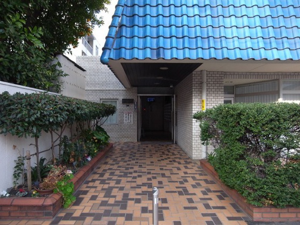 (12/20) 玄関 (12/20) 玄関