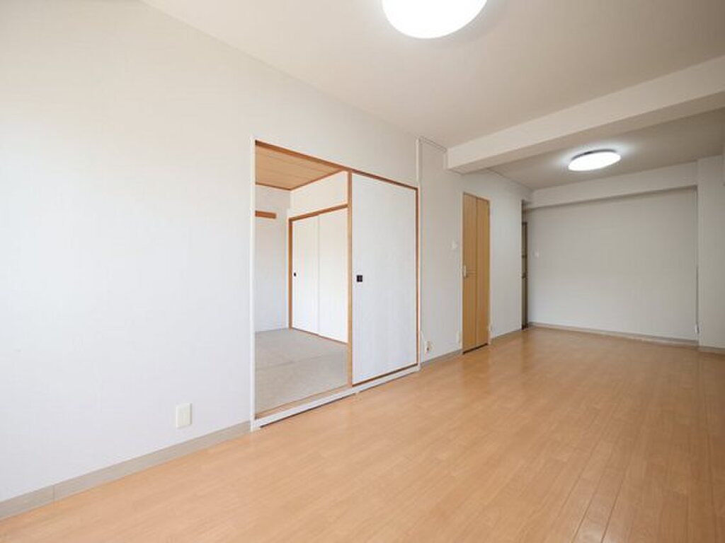 (2/20) 居室・リビング (2/20) 居室・リビング