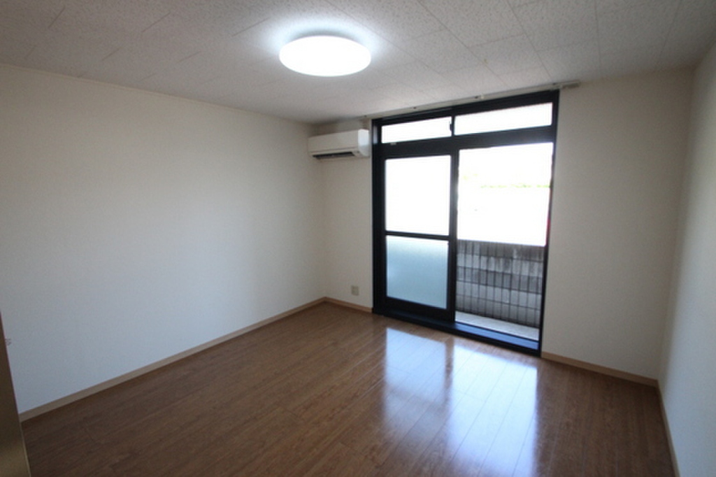 (3/18) 居室・リビング (3/18) 居室・リビング