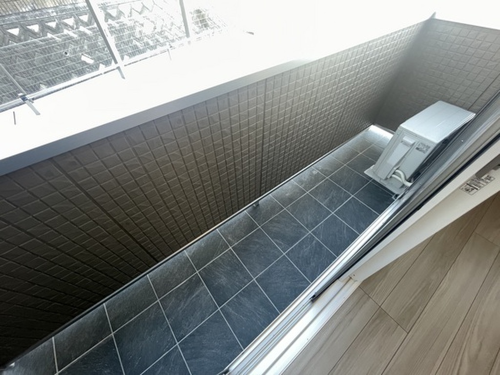 (13/23) バルコニー (13/23) バルコニー