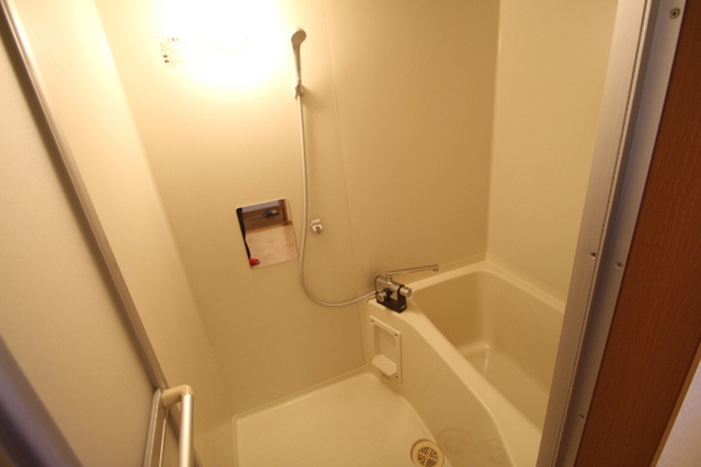 (4/17) 他号室のお写真です