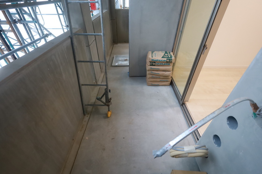 (10/23) バルコニー (10/23) バルコニー