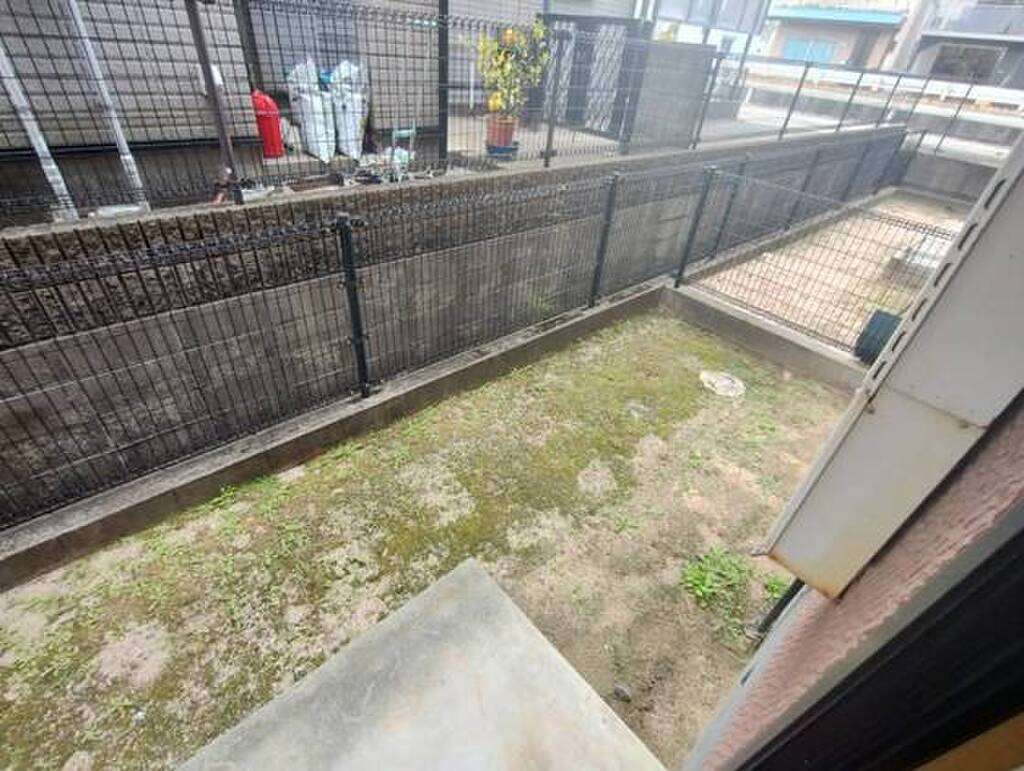 (11/26) バルコニー (11/26) バルコニー