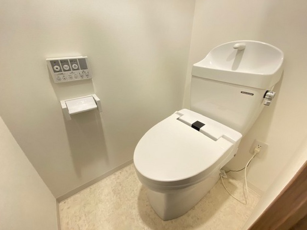 (5/20) トイレ (5/20) トイレ