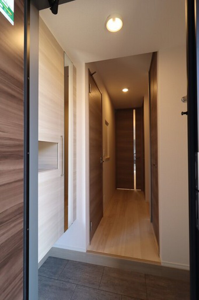 (9/25) 玄関 (9/25) 玄関