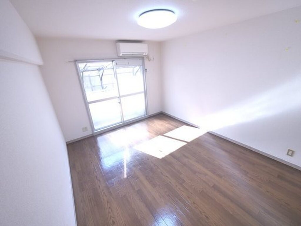 (2/14) 居室・リビング (2/14) 居室・リビング