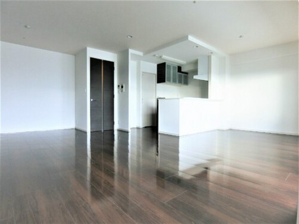 (2/26) 居室・リビング (2/26) 居室・リビング