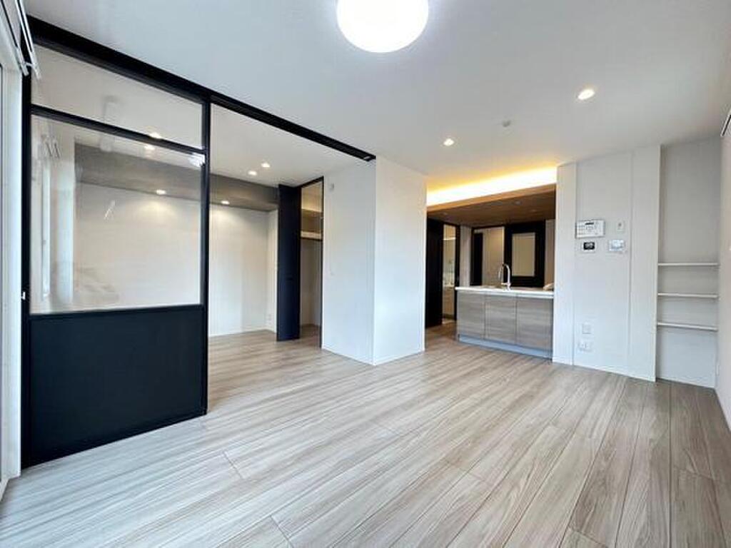 (2/24) 居室・リビング (2/24) 居室・リビング