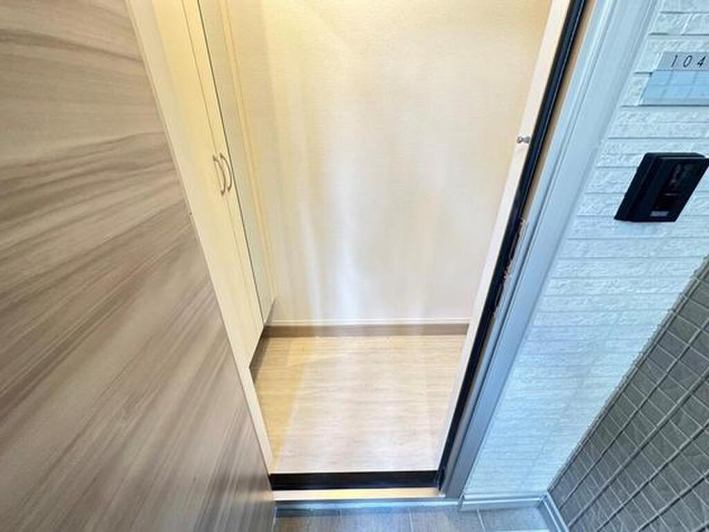 (10/24) 玄関 (10/24) 玄関