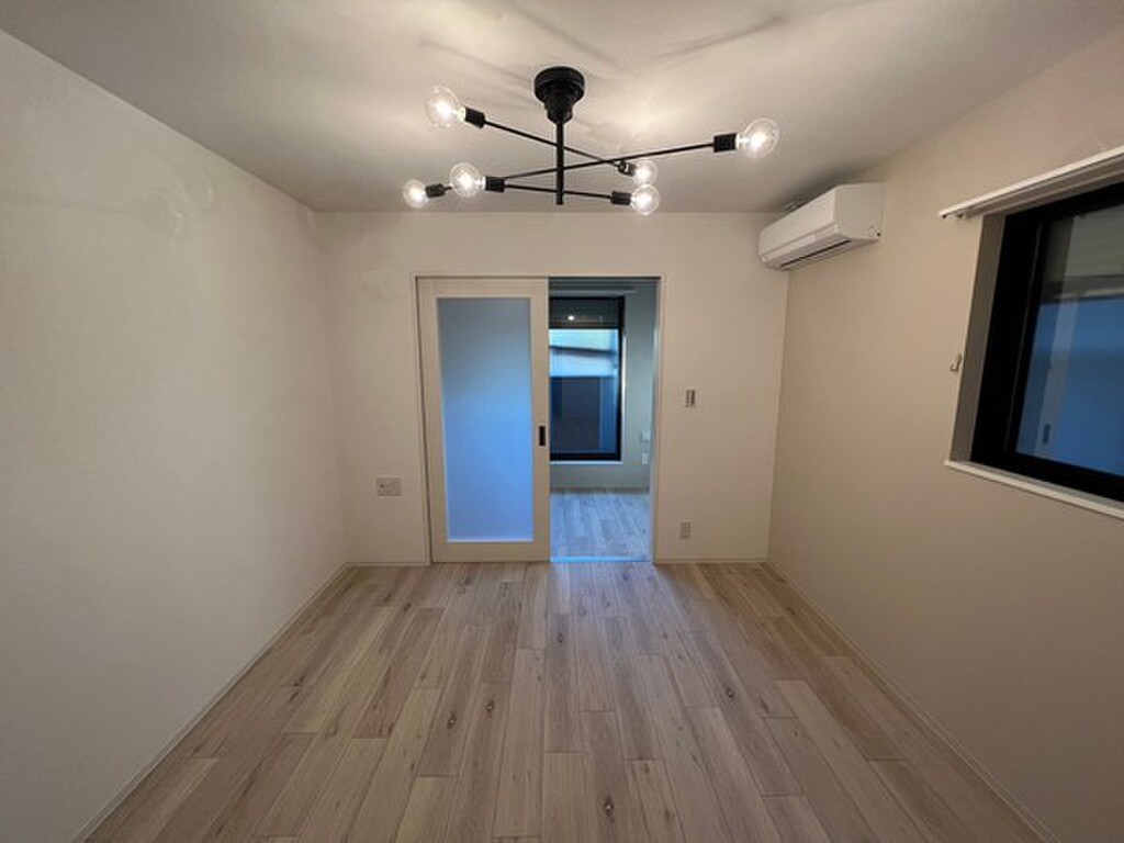 (2/19) 居室・リビング (2/19) 居室・リビング