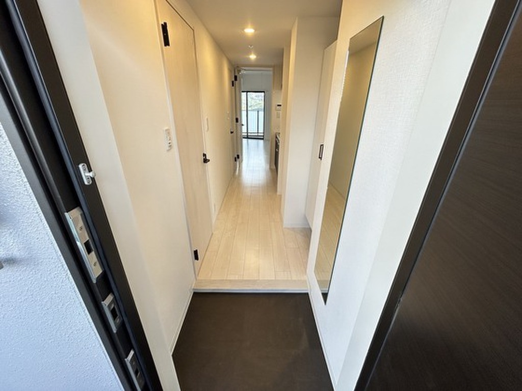 (12/22) 玄関 (12/22) 玄関