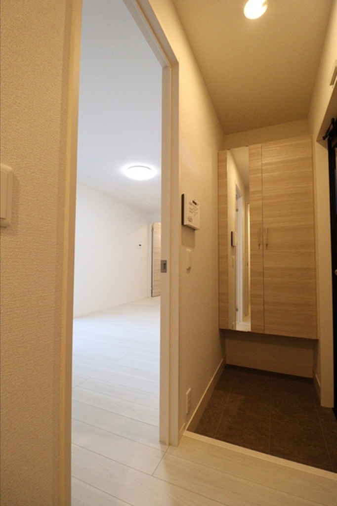 (9/26) 玄関 (9/26) 玄関