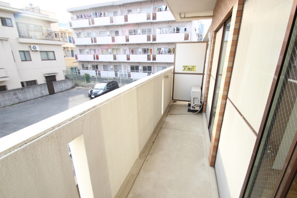 (10/25) バルコニー (10/25) バルコニー