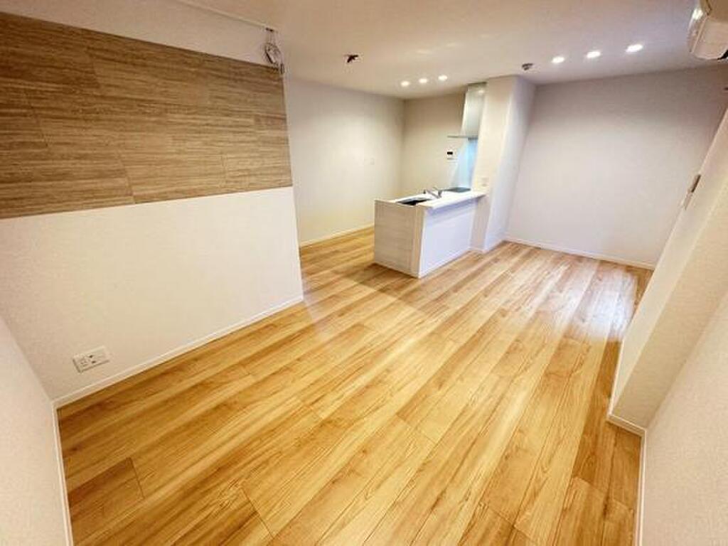 (2/27) 居室・リビング (2/27) 居室・リビング