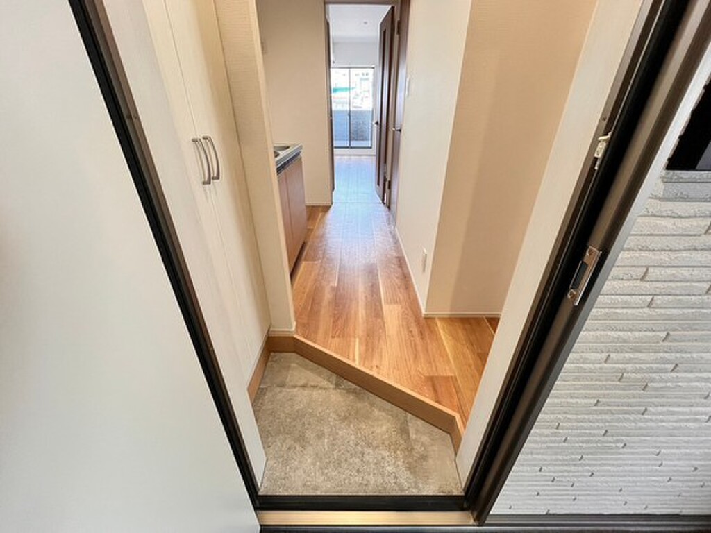 (12/19) 玄関 (12/19) 玄関