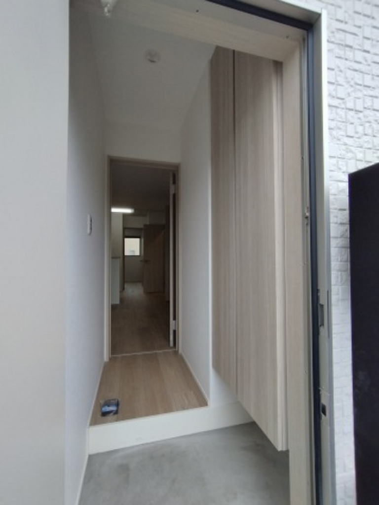 (9/24) 玄関 (9/24) 玄関