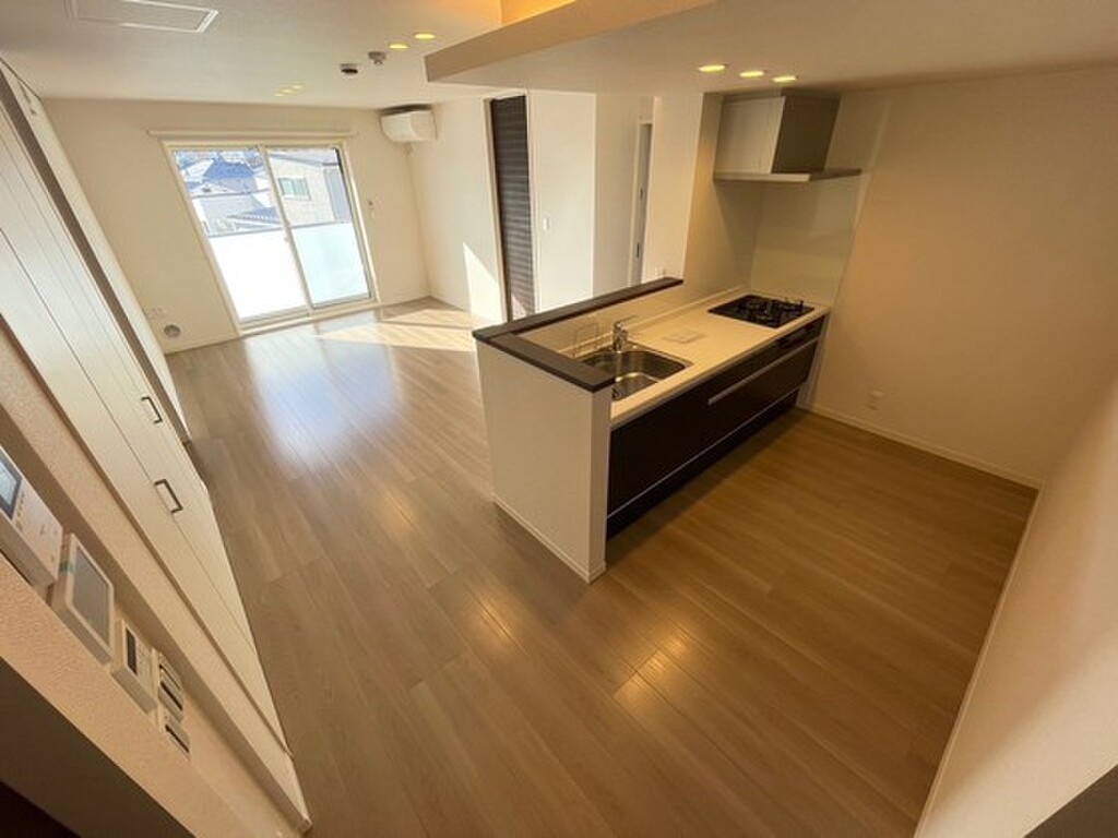 (2/28) 居室・リビング (2/28) 居室・リビング